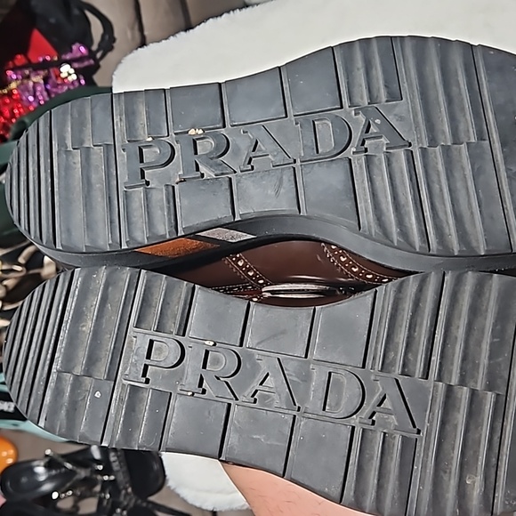 PRADA Brown Perforated Leather Wingtip Loafers size 9.5 - Picture 4 of 7